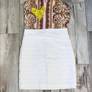 ❗️EUC❗️ 🔥 Express White Skirt 🔥 size 2